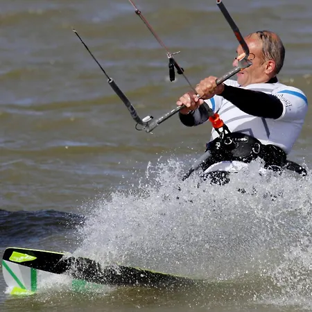 Jeff Direkt Am Wasser Mit Eigenem Bootsanlegeplatz *