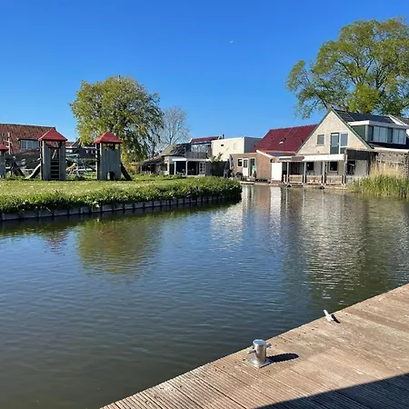 Jeff Direkt Am Wasser Mit Eigenem Bootsanlegeplatz
